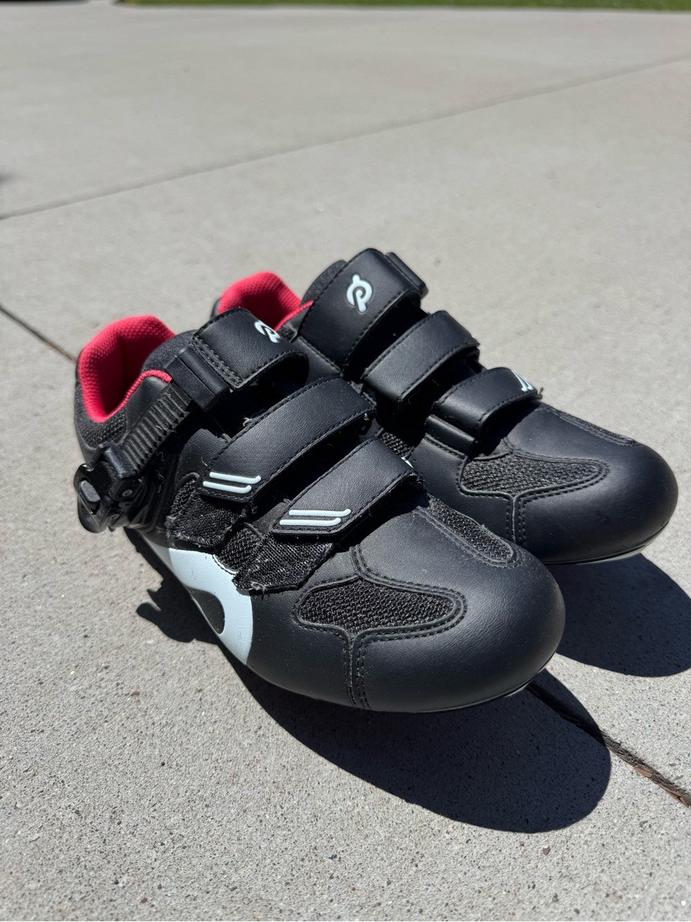 Peloton Cycling Shoes Womens 40 Black Red SPD-SL Cleats Spin Bike Sneakers